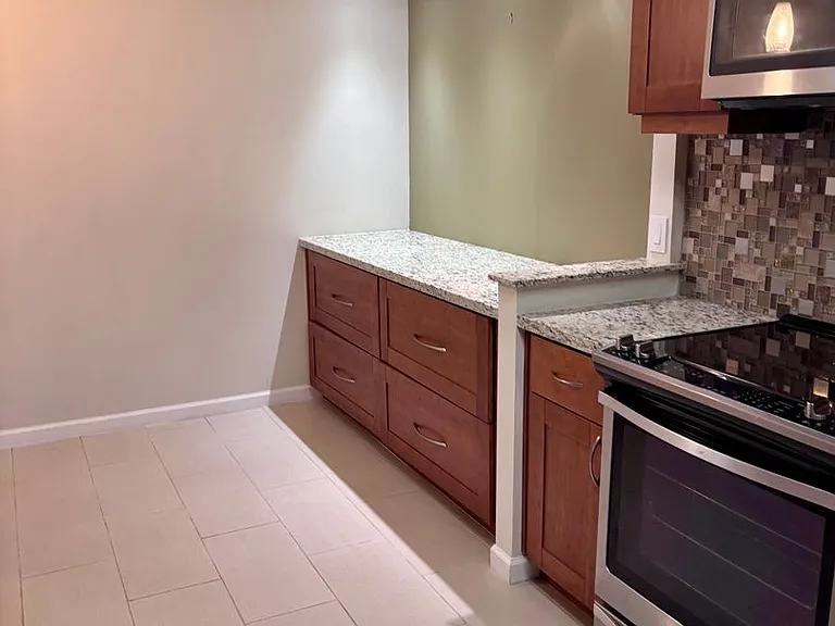 250 Kawaihae St #23A — Photo 12