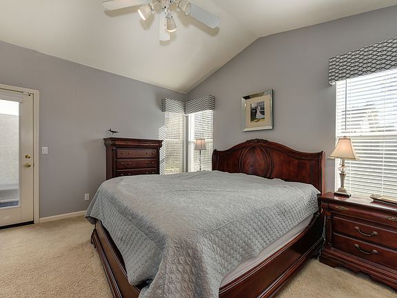 4th image of 109 Sophys Ct