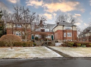 7 Sentry Pl APT SR, Scarsdale, NY 10583