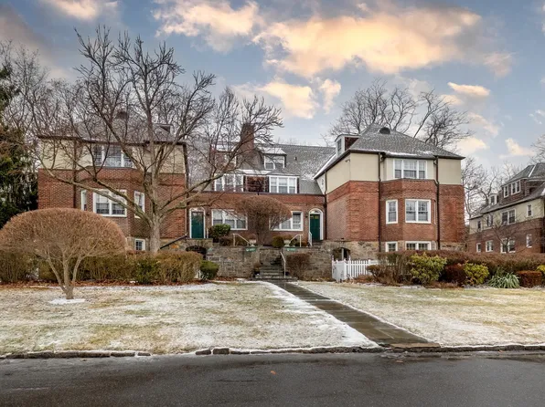 7 Sentry Place #SR, Scarsdale, NY 10583