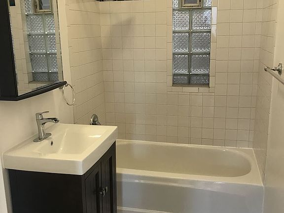 5th image of 1452 N Bosworth Ave APT 3F