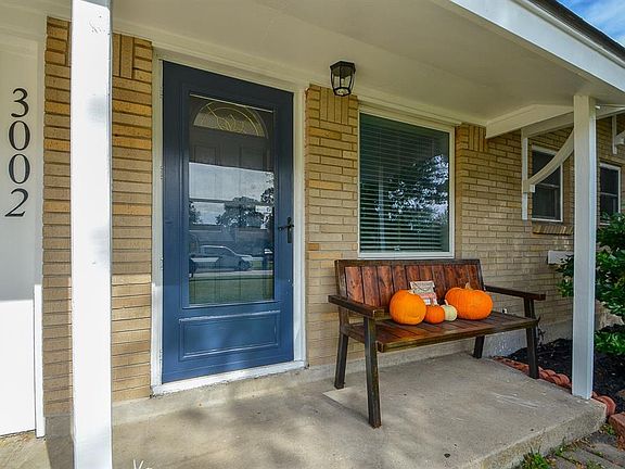 4th image of 3002 Kingston Dr
