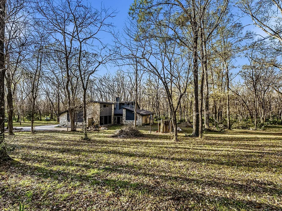 116 Natures Way Rd