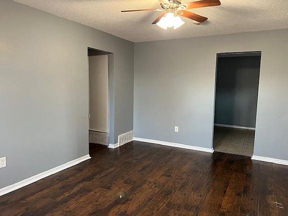 5th image of 5382 NW Columbia Ave