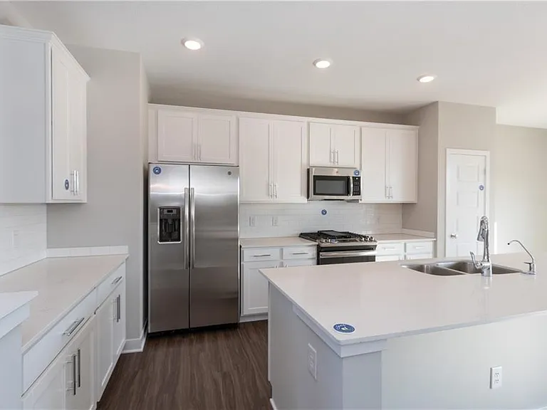 7073 Adalene Ln — Photo 30