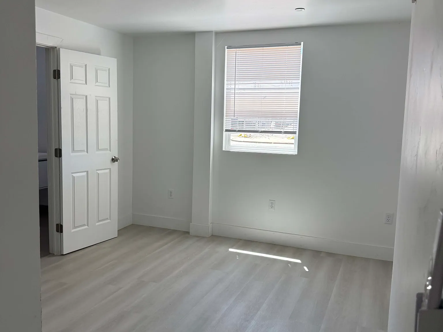 1 bed, 1.5 bath, $1,450 — Photo 2