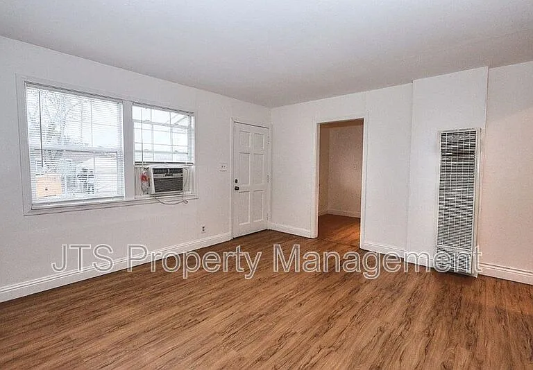 5302 Gordon Dr — Photo 5