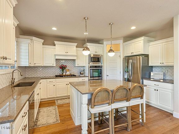 5th image of 11177 S Miriam Oaks Dr