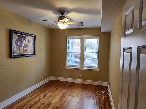 5th image of 40 N Menard Ave #3