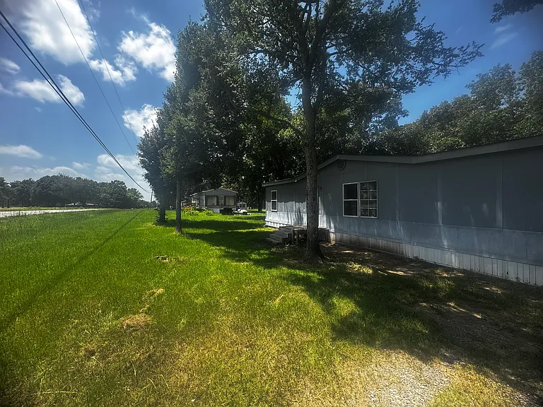 198 Oak Forrest Rd — Photo 1