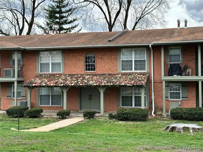 8736 Santa Bella Dr APT G, Hazelwood, MO, 63042