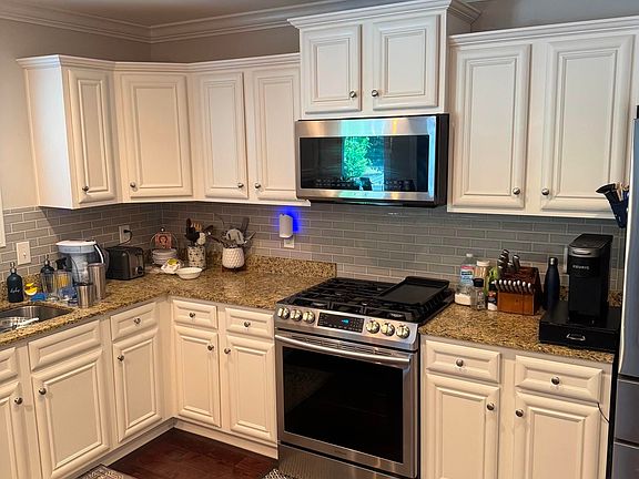 4th image of 50 Daufaskie Ct