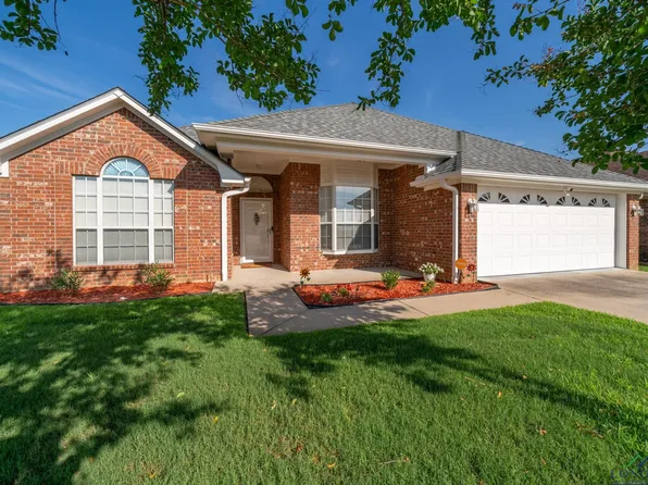 1602 Valley Brook Ln, Longview, TX 75605