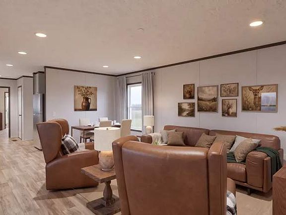 3rd image of 106 Ridge Way