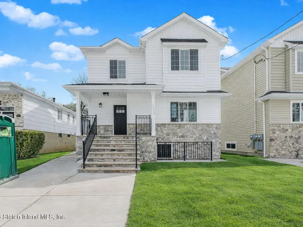 172 N Railroad St, Staten Island, NY 10312