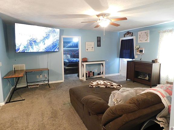 5th image of 20 Cliffwood Dr