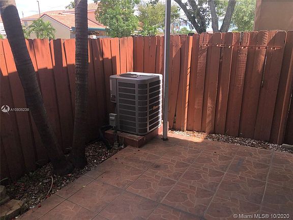 3rd image of 180 NW 114th Ave #26-101
