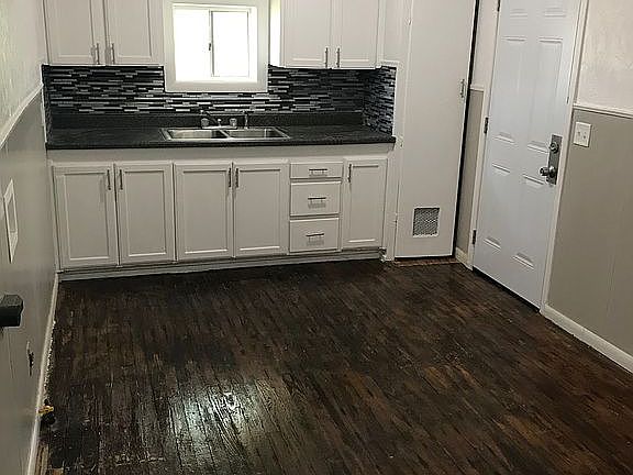 4th image of 511 Oakdale Dr