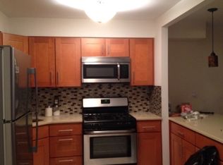 66-14 60th Pl, Flushing, NY 11385