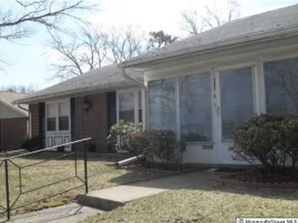 493A Portsmouth Dr, Lakewood, NJ 08701