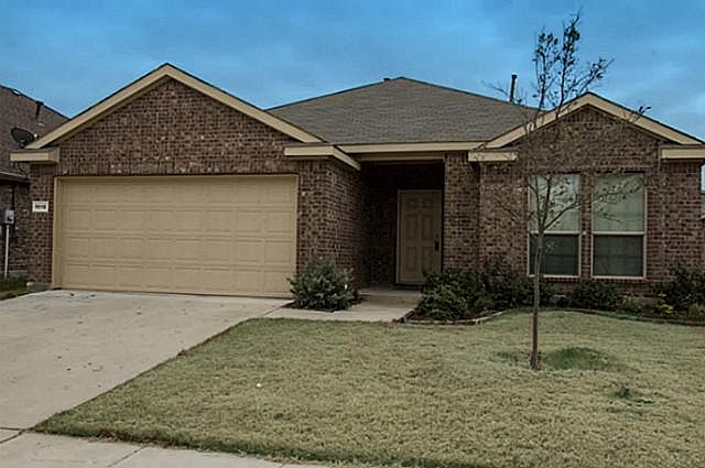 1st image of 1016 Lake Hollow Dr