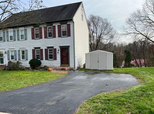 1697 Chadwick Cir, Lancaster, PA 17603
