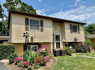 2112 Devonshire Rd, Waukegan, IL 60087