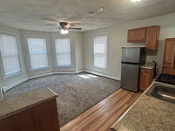 3rd image of 12-14 Summer St #14-3-1