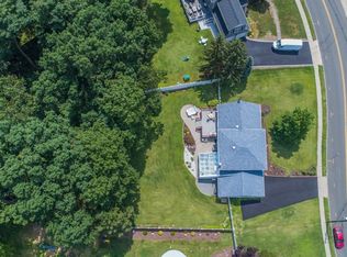32 Stonybrook Rd, West Caldwell, NJ 07006