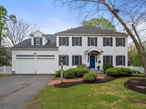 26 Thomas Rd, Wellesley, MA 02482