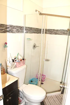 Rented by Douglas Elliman | media 33