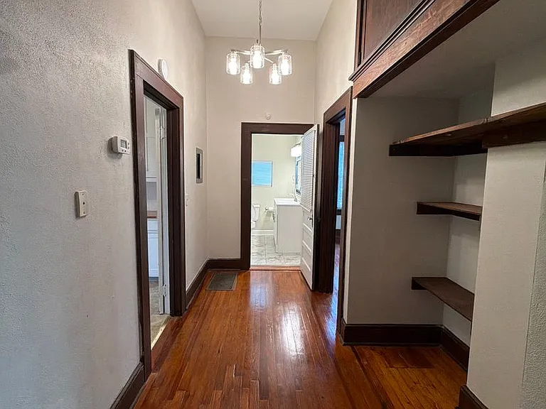 534 E Call St — Photo 24
