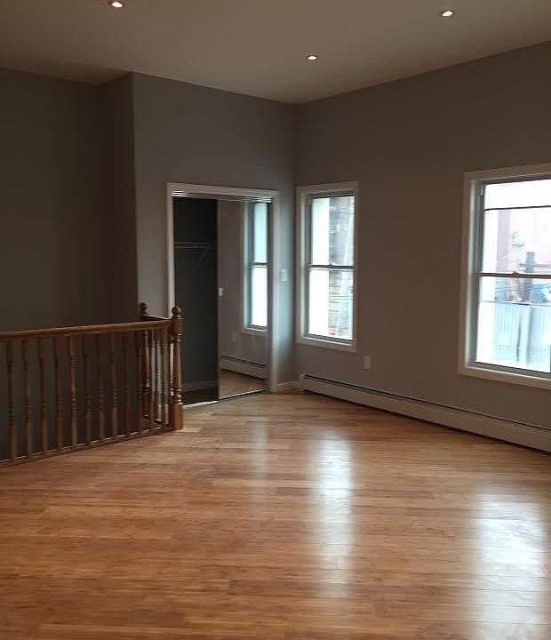 1st image of 1442 E 91st St