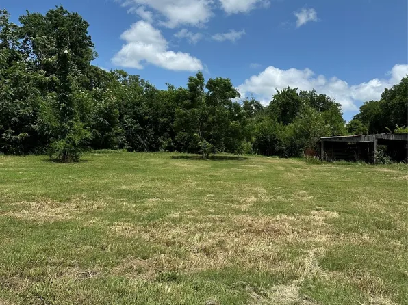 5 Tbd 5th, Honey Grove, TX 75446