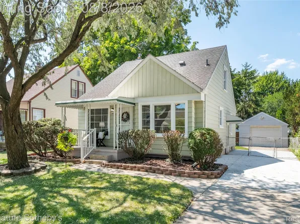 2650 Grindley Park St, Dearborn, MI 48124