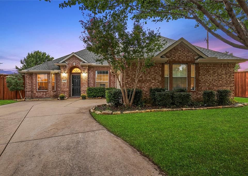 1st image of 4117 Tanglewood Ln