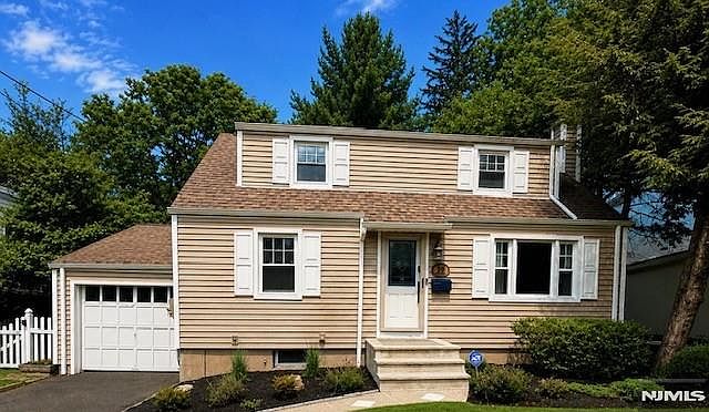 1st image of 59 Delmar Ave