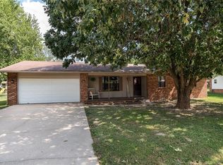 270 Lee Town Dr, Pea Ridge, AR 72751