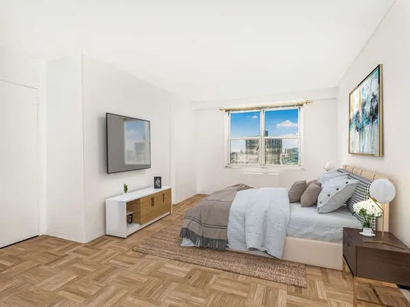 555 Kappock Street image 4 of 14