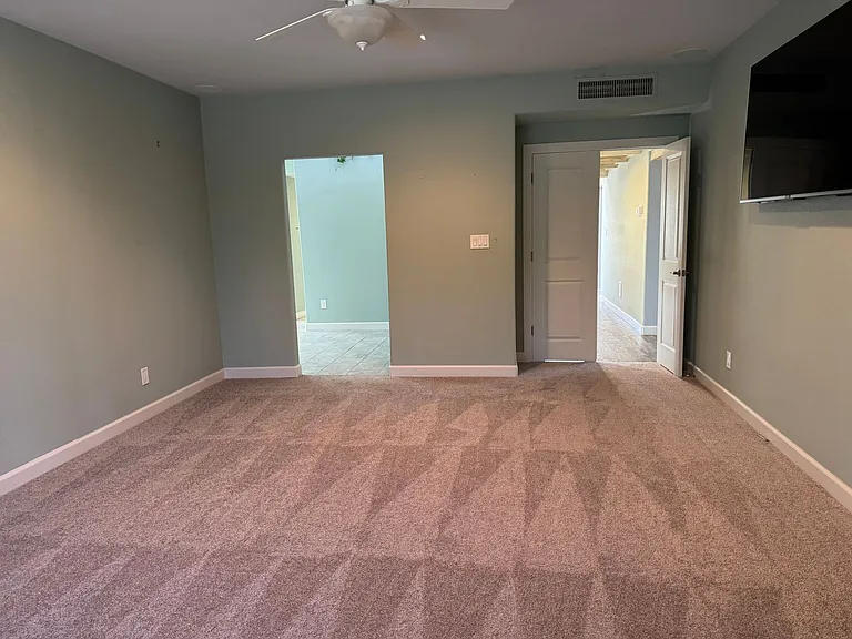 8100 E Camelback Rd #14 — Photo 16