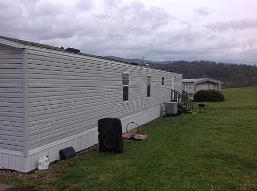 2nd image of 233 Pedro Shoun Ln