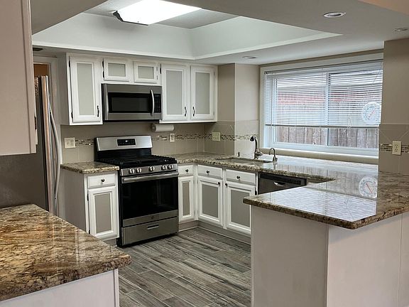 5th image of 2111 Braesmeadow Ln