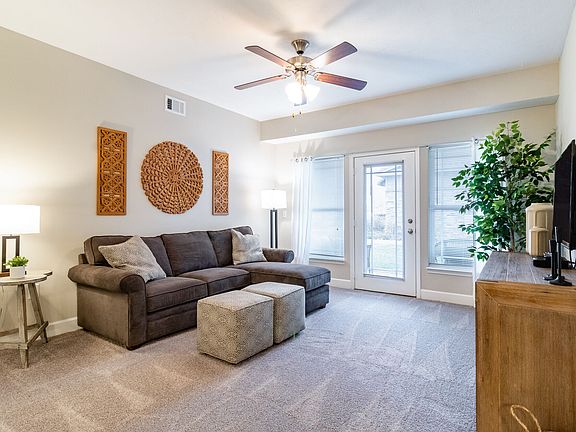 3rd image of 475 Swanholme Dr #307