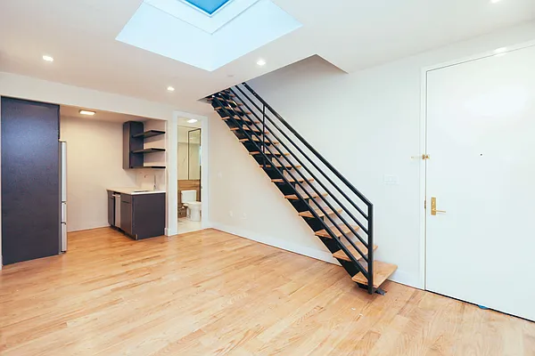 Rented by Nooklyn NYC LLC | media 37