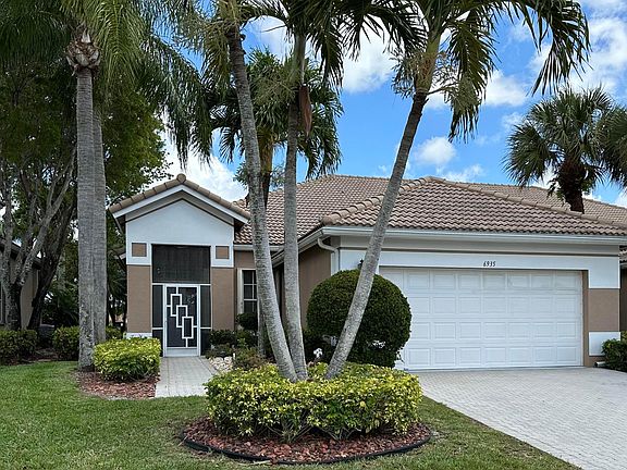 3rd image of 6935 Cairnwell Drive