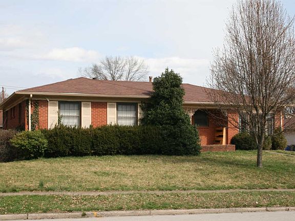 2nd image of 1161 Briarwood Dr