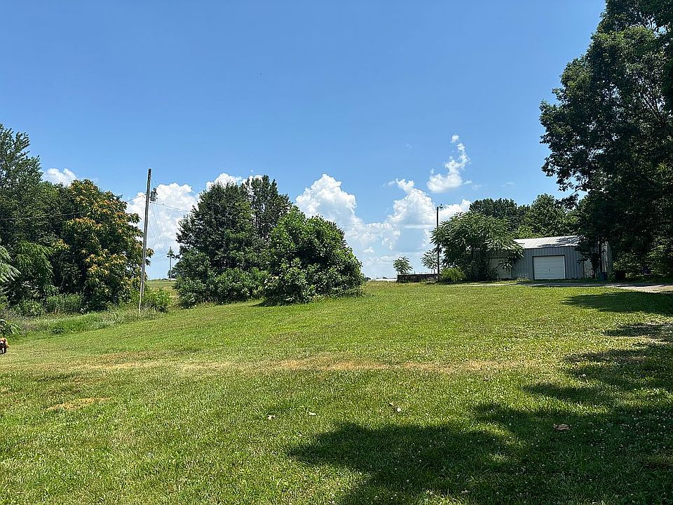 2nd image of 246 Tim Poland Rd