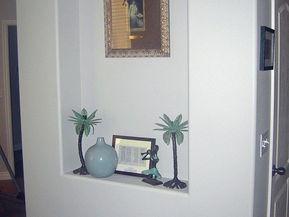 Front entryway-arched showcase
