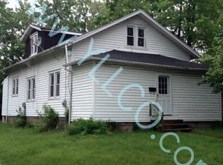 1027 Bartram Ave, Collingdale, PA 19023