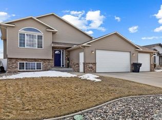2418 Greenbriar Rd, Billings, MT 59105